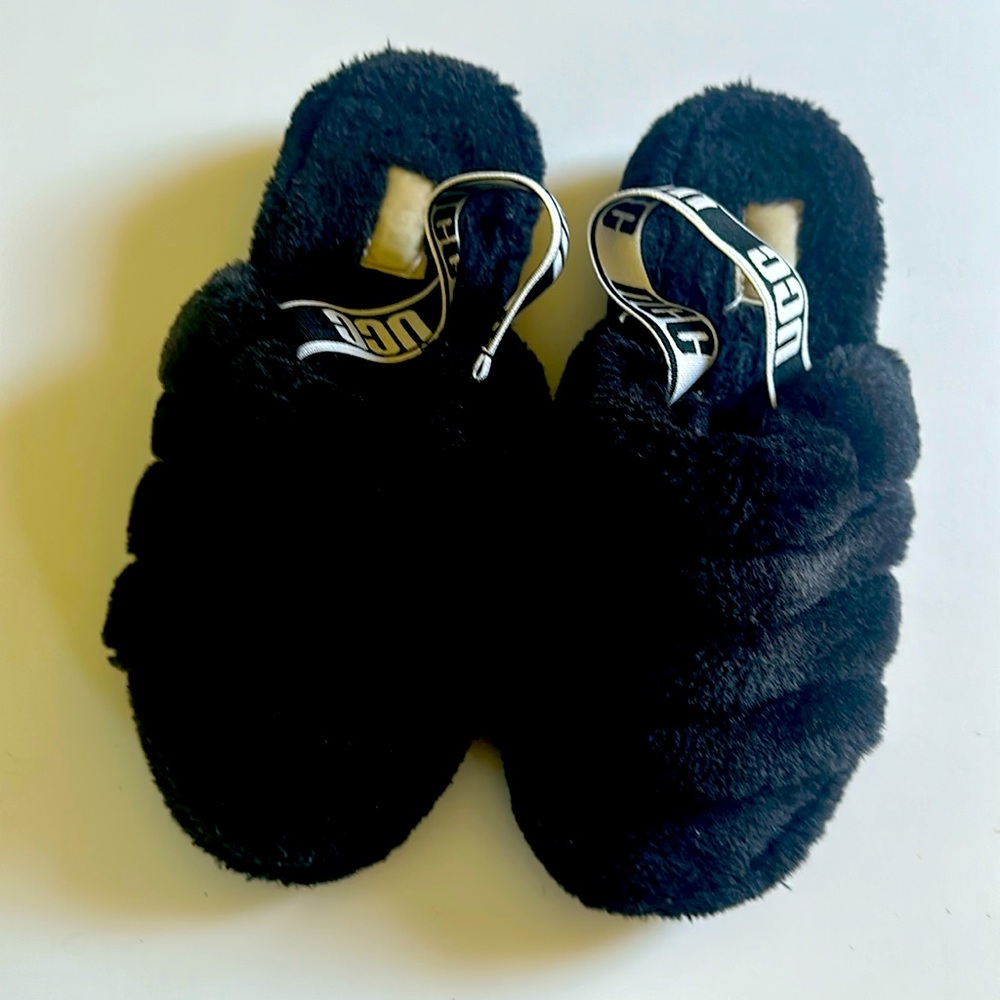 Ugg house shoes